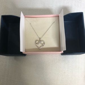 Cali Trove❤️sterling silver heart w/diamond chips